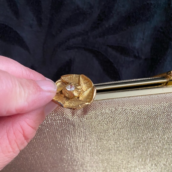 Vintage Gold Clutch - Picture 4 of 8